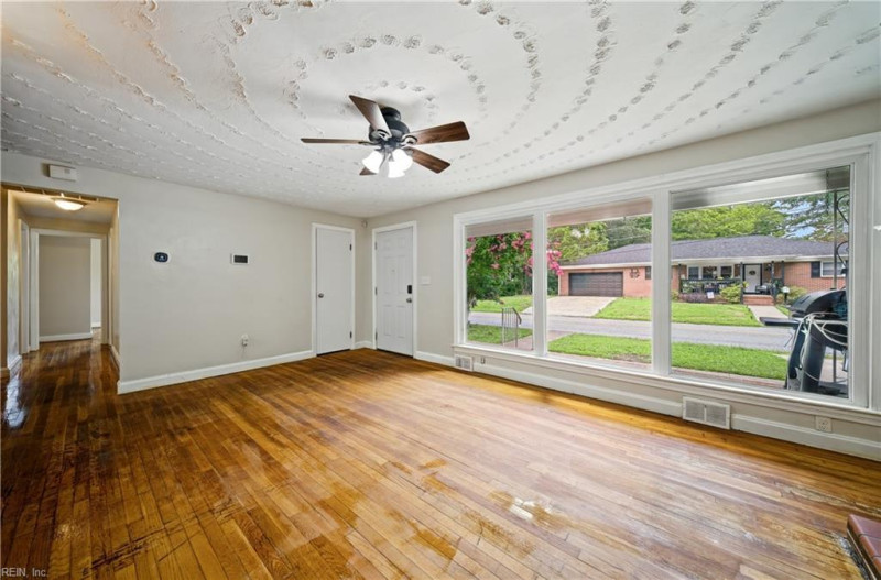 Photo 5 of 26 residential for sale in Suffolk virginia Photo 5 of 26 residential for sale in Suffolk virginia