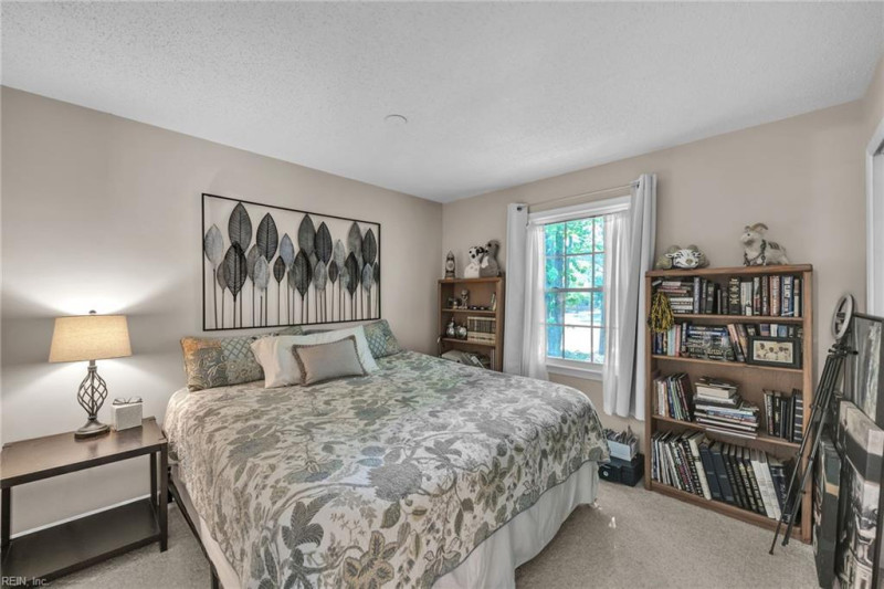Photo 22 of 40 residential for sale in Chesapeake virginia