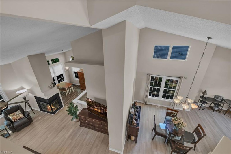 Photo 25 of 40 residential for sale in Chesapeake virginia