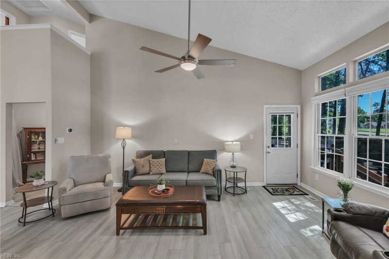 Photo 26 of 40 residential for sale in Chesapeake virginia