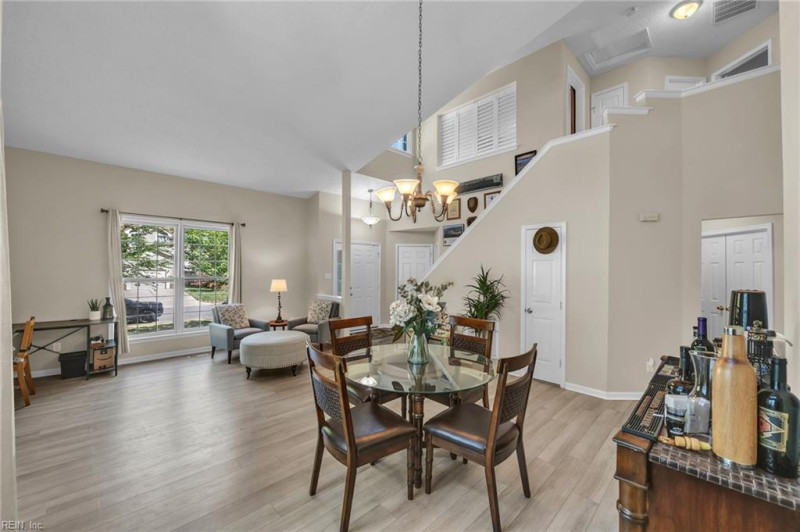 Photo 5 of 40 residential for sale in Chesapeake virginia