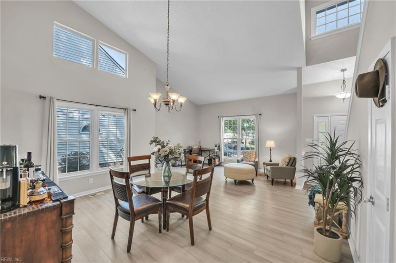 Photo 6 of 40 residential for sale in Chesapeake virginia