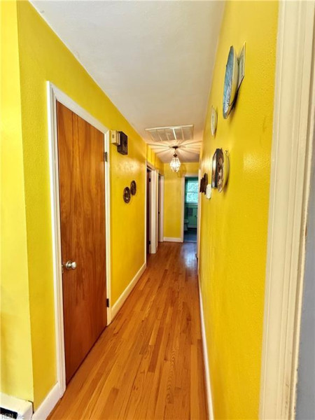 Photo 16 of 24 residential for sale in Chesapeake virginia