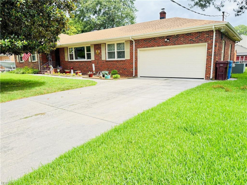 Photo 4 of 24 residential for sale in Chesapeake virginia