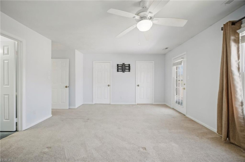 Photo 24 of 40 residential for sale in Virginia Beach virginia