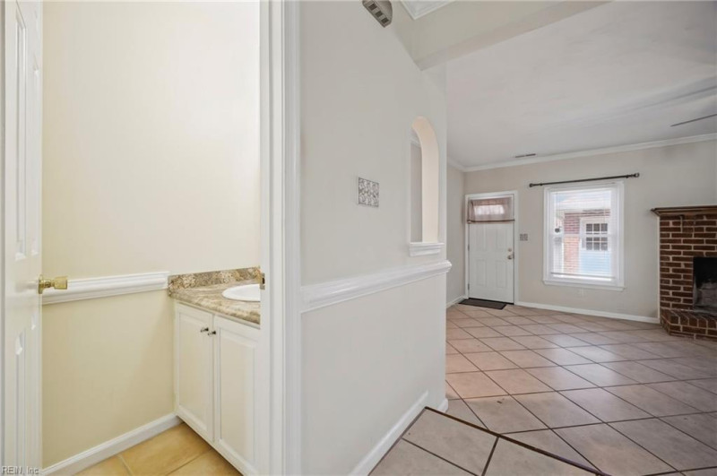 Photo 27 of 40 residential for sale in Virginia Beach virginia