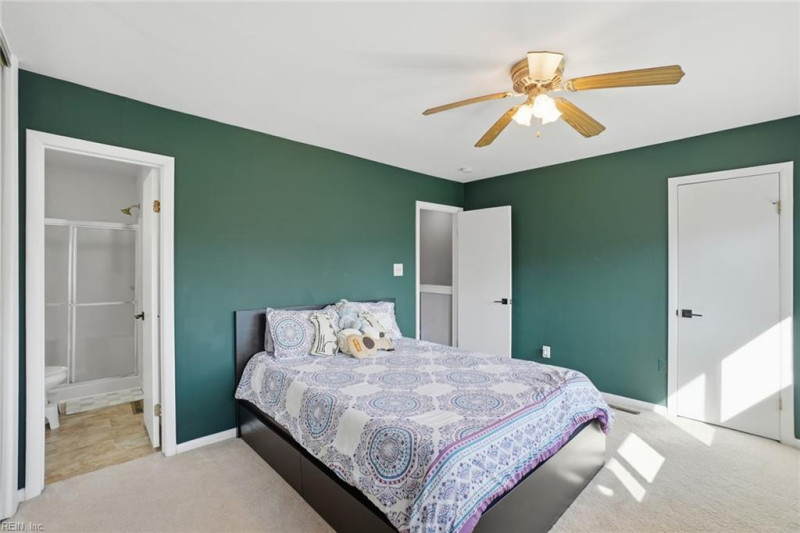 Photo 19 of 43 residential for sale in Virginia Beach virginia