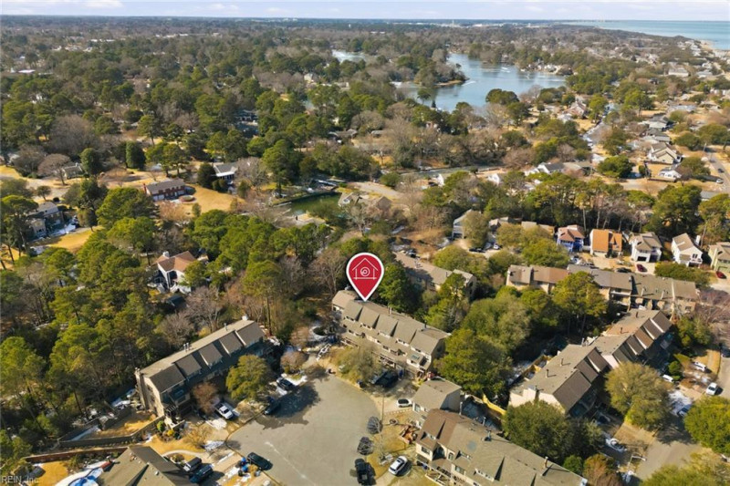 Photo 2 of 43 residential for sale in Virginia Beach virginia