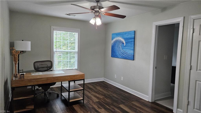 Photo 14 of 29 residential for sale in Virginia Beach virginia
