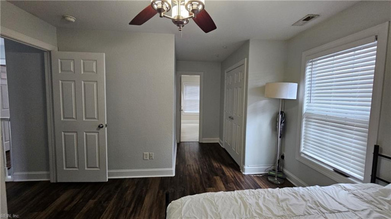Photo 17 of 29 residential for sale in Virginia Beach virginia