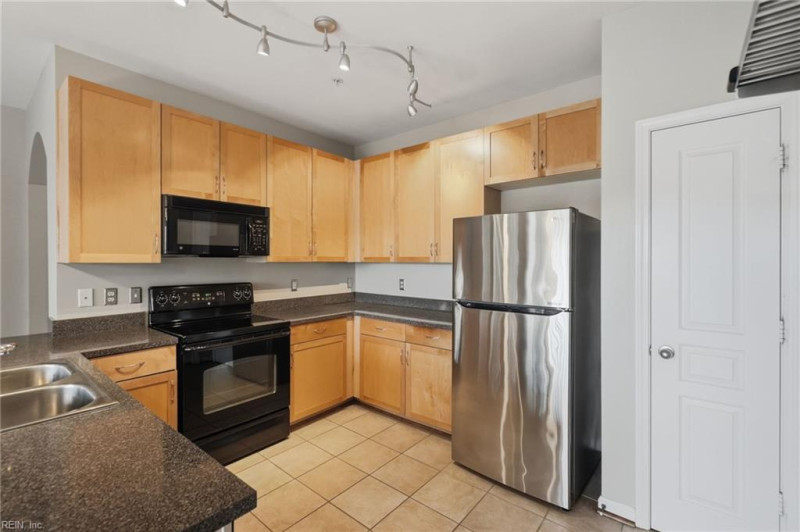 Photo 8 of 48 residential for sale in Norfolk virginia
