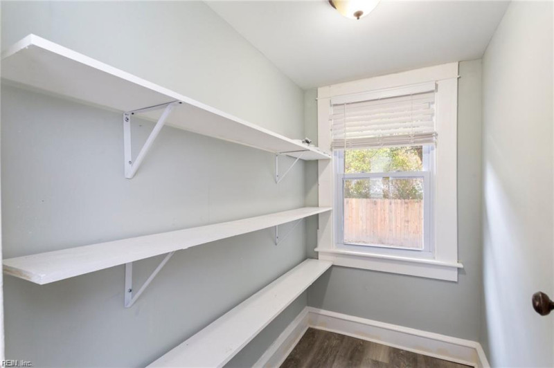 Photo 11 of 22 residential for sale in Hampton virginia