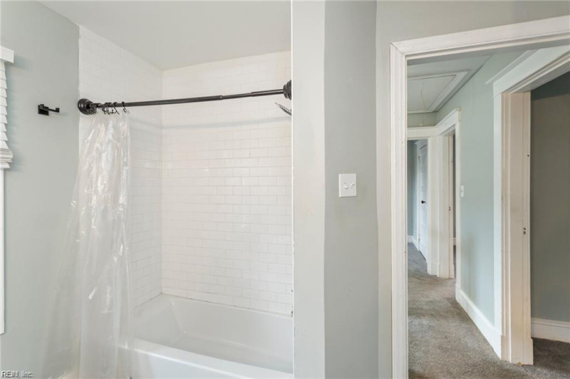 Photo 13 of 22 residential for sale in Hampton virginia