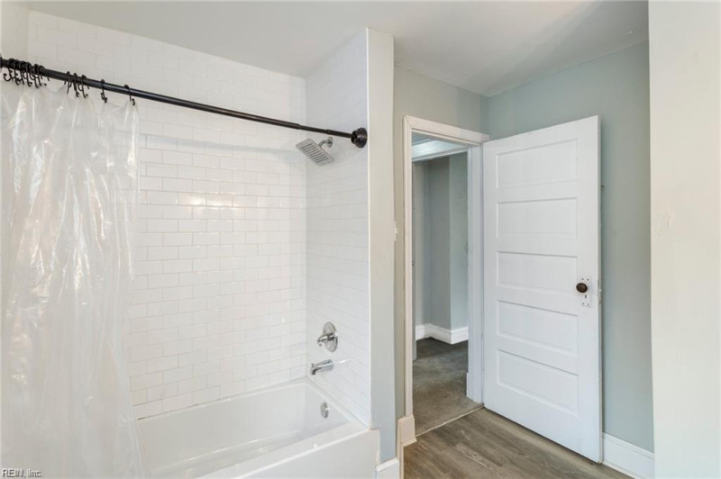 Photo 14 of 22 residential for sale in Hampton virginia