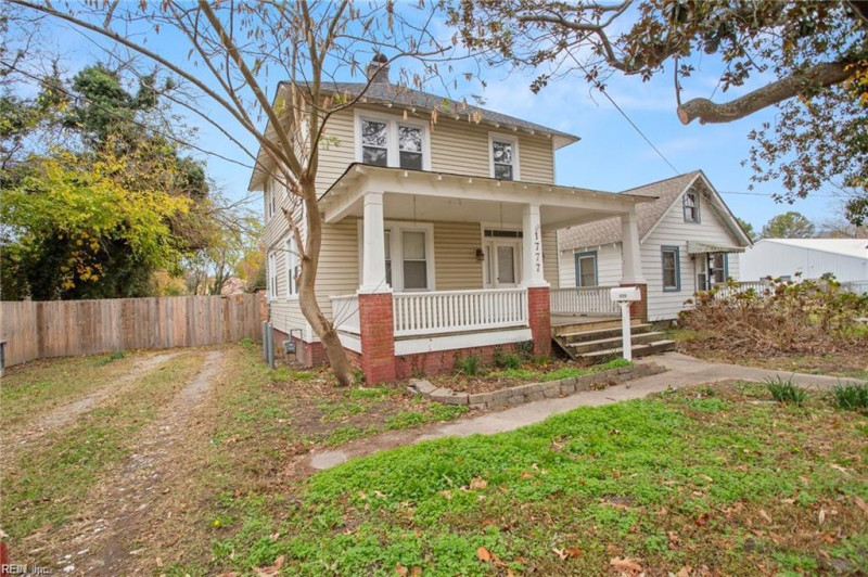 Photo 2 of 22 residential for sale in Hampton virginia