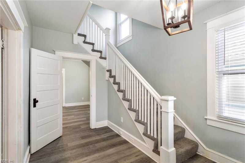 Photo 3 of 22 residential for sale in Hampton virginia