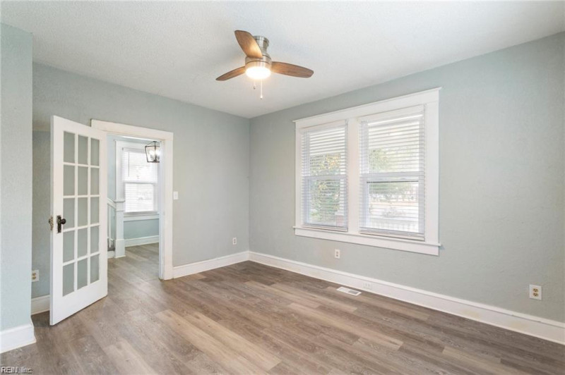 Photo 5 of 22 residential for sale in Hampton virginia