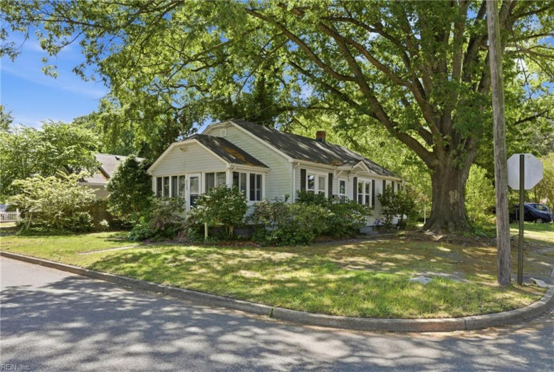 Photo 1 of 25 residential for sale in Portsmouth virginia Photo 1 of 25 residential for sale in Portsmouth virginia
