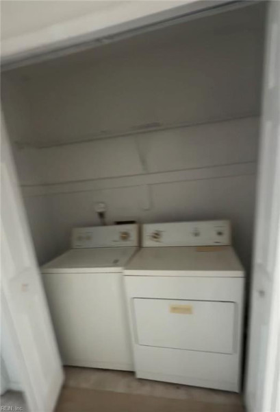 Photo 4 of 8 residential for sale in Chesapeake virginia