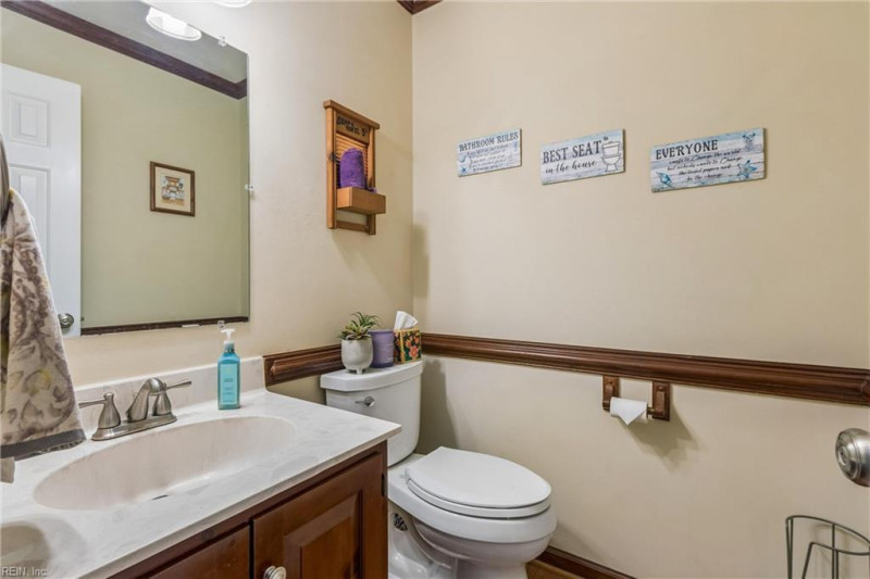 Photo 23 of 50 residential for sale in York County virginia
