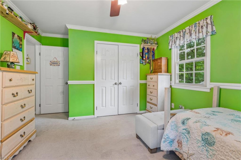 Photo 36 of 50 residential for sale in York County virginia