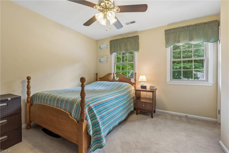 Photo 37 of 50 residential for sale in York County virginia
