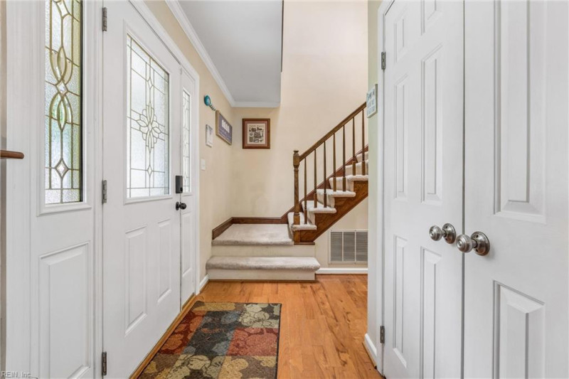 Photo 5 of 50 residential for sale in York County virginia