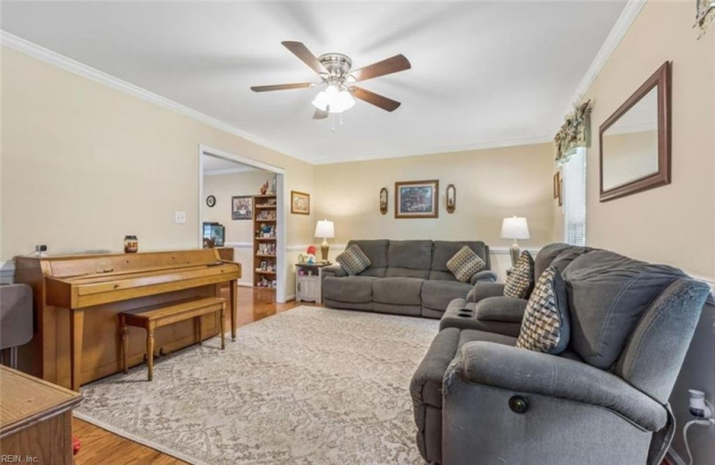 Photo 7 of 50 residential for sale in York County virginia