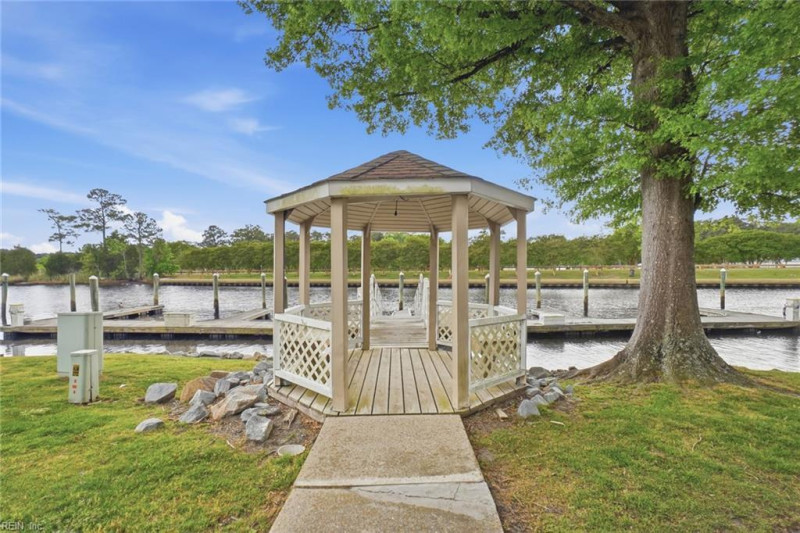Photo 17 of 18 residential for sale in Chesapeake virginia Photo 17 of 18 residential for sale in Chesapeake virginia