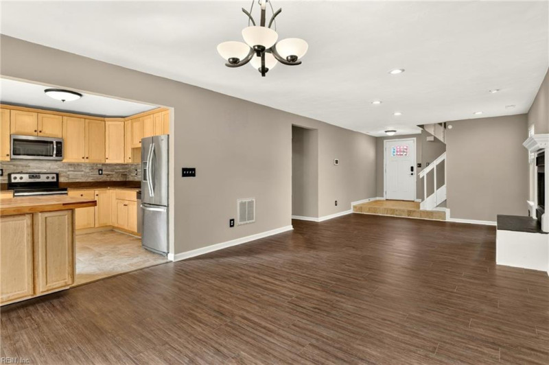 Photo 7 of 30 residential for sale in Virginia Beach virginia Photo 7 of 30 residential for sale in Virginia Beach virginia
