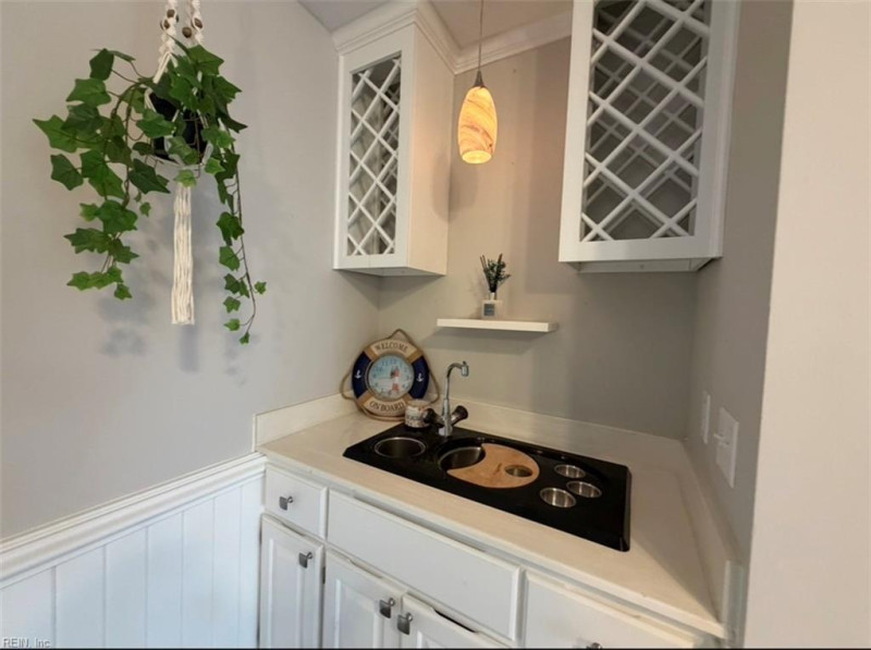 Photo 12 of 30 residential for sale in Hampton virginia