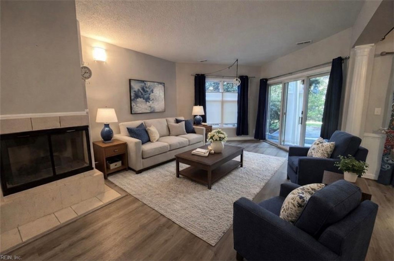 Photo 7 of 30 residential for sale in Hampton virginia