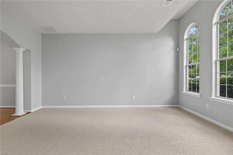 Photo 6 of 44 residential for sale in Suffolk virginia