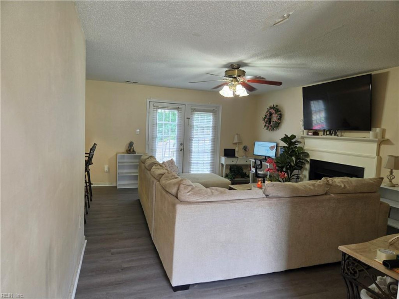 Photo 4 of 24 residential for sale in Newport News virginia Photo 4 of 24 residential for sale in Newport News virginia