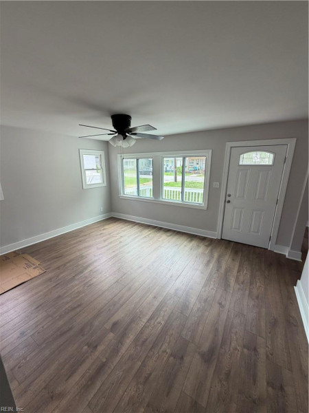Photo 9 of 17 residential for sale in Portsmouth virginia