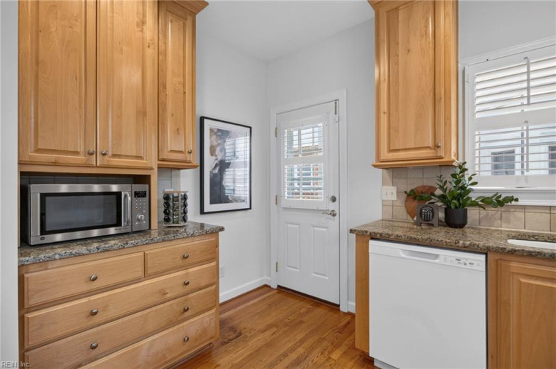 Photo 13 of 50 residential for sale in Newport News virginia Photo 13 of 50 residential for sale in Newport News virginia