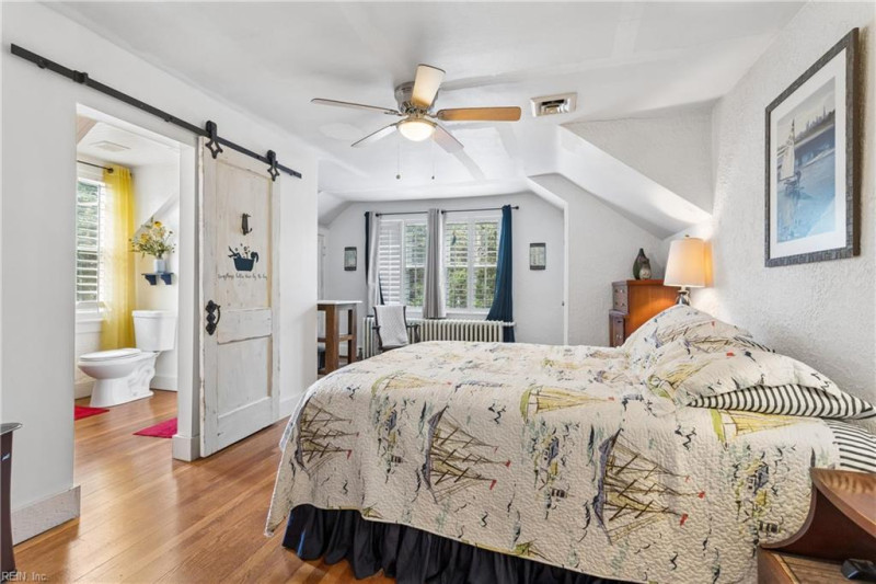 Photo 31 of 50 residential for sale in Norfolk virginia