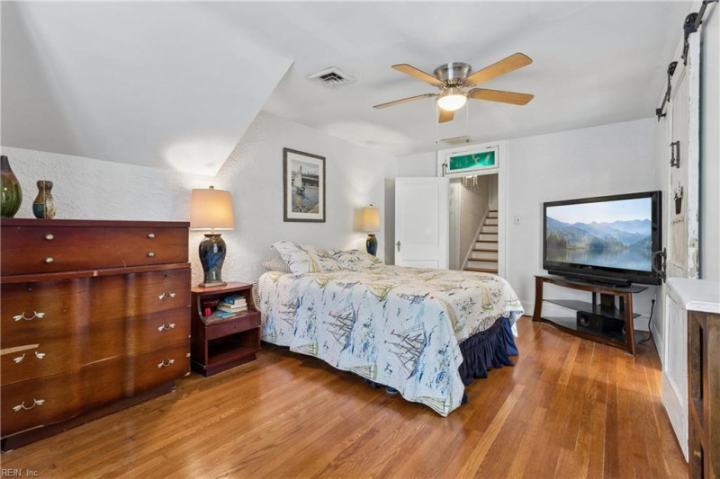 Photo 32 of 50 residential for sale in Norfolk virginia