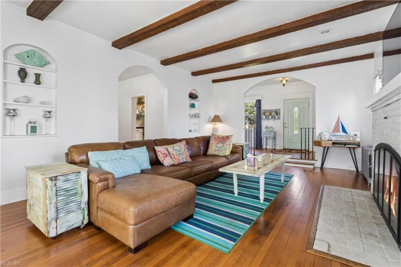Photo 9 of 50 residential for sale in Norfolk virginia