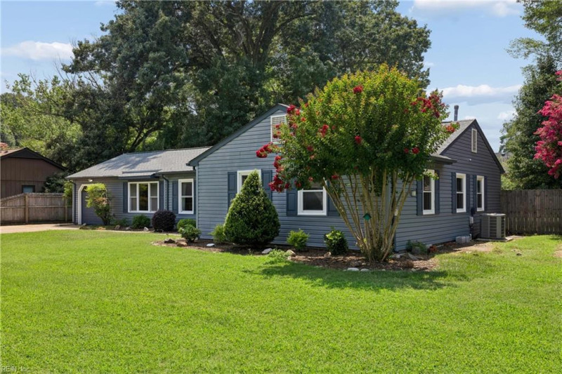 Photo 2 of 48 residential for sale in Newport News virginia Photo 2 of 48 residential for sale in Newport News virginia