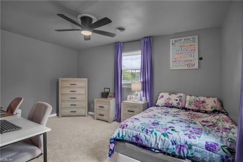 Photo 10 of 18 residential for sale in Chesapeake virginia