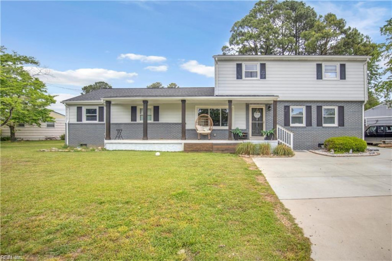 Photo 17 of 18 residential for sale in Chesapeake virginia