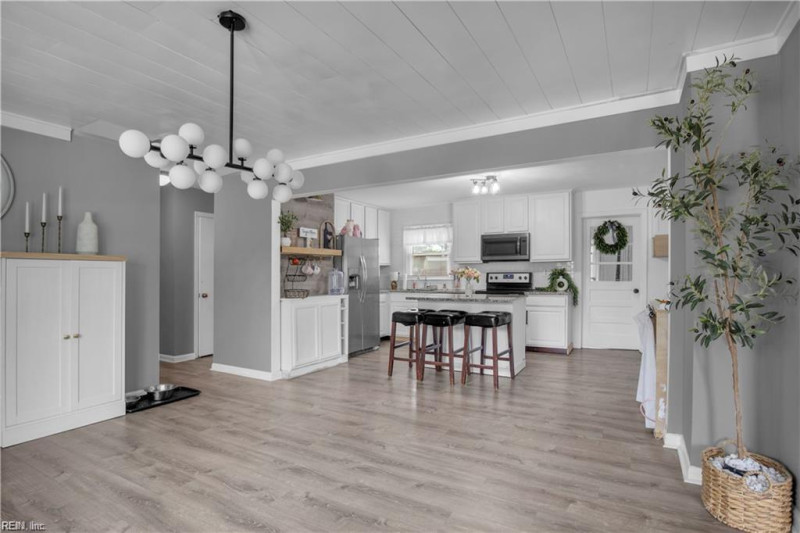 Photo 2 of 18 residential for sale in Chesapeake virginia