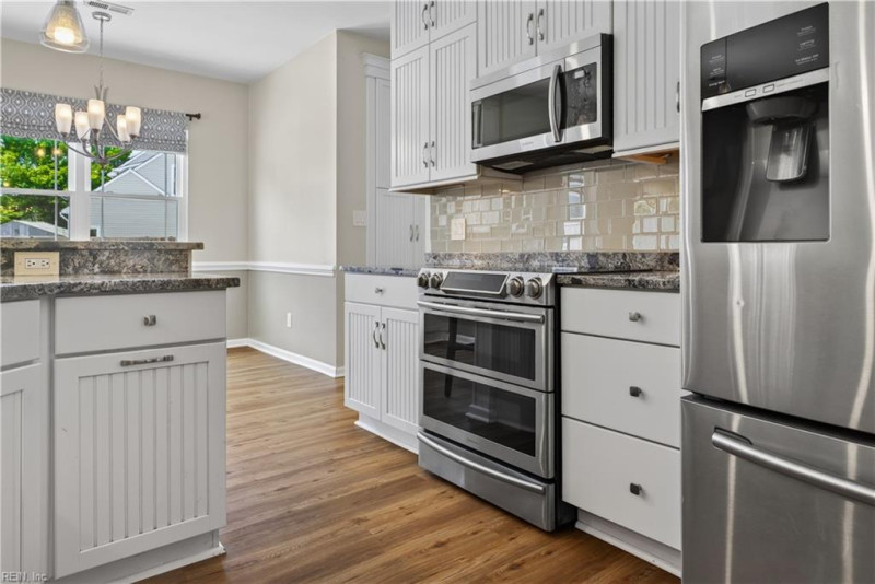 Photo 10 of 42 residential for sale in Virginia Beach virginia