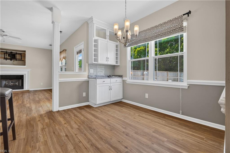Photo 13 of 42 residential for sale in Virginia Beach virginia
