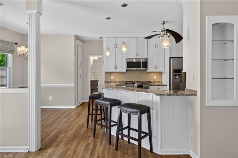 Photo 15 of 42 residential for sale in Virginia Beach virginia