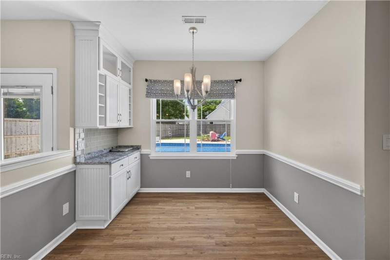Photo 17 of 42 residential for sale in Virginia Beach virginia