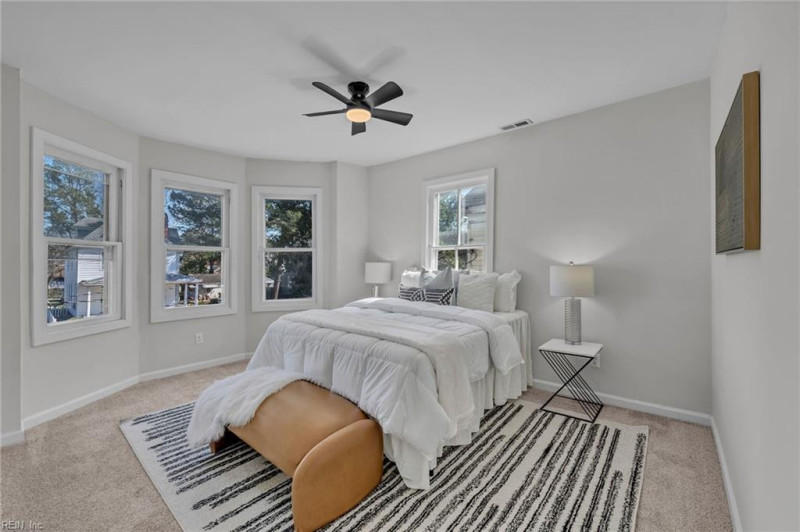 Photo 22 of 39 residential for sale in Portsmouth virginia
