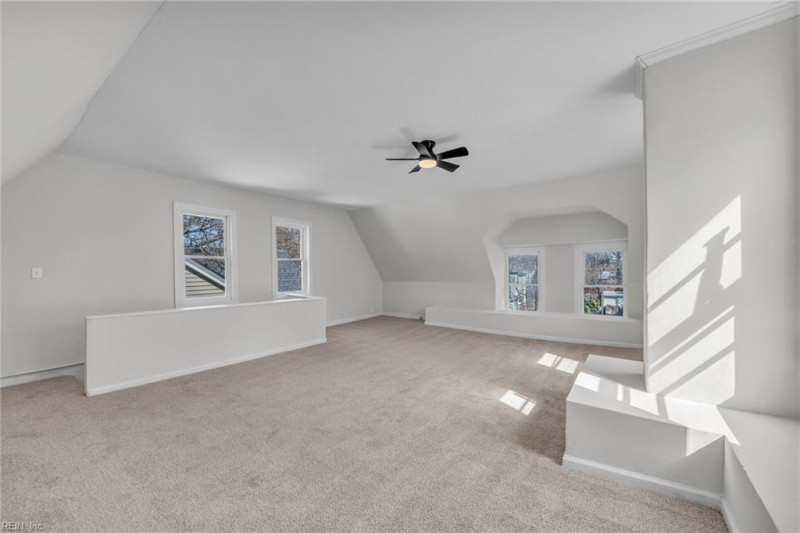 Photo 25 of 39 residential for sale in Portsmouth virginia