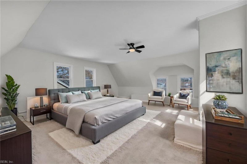 Photo 26 of 39 residential for sale in Portsmouth virginia